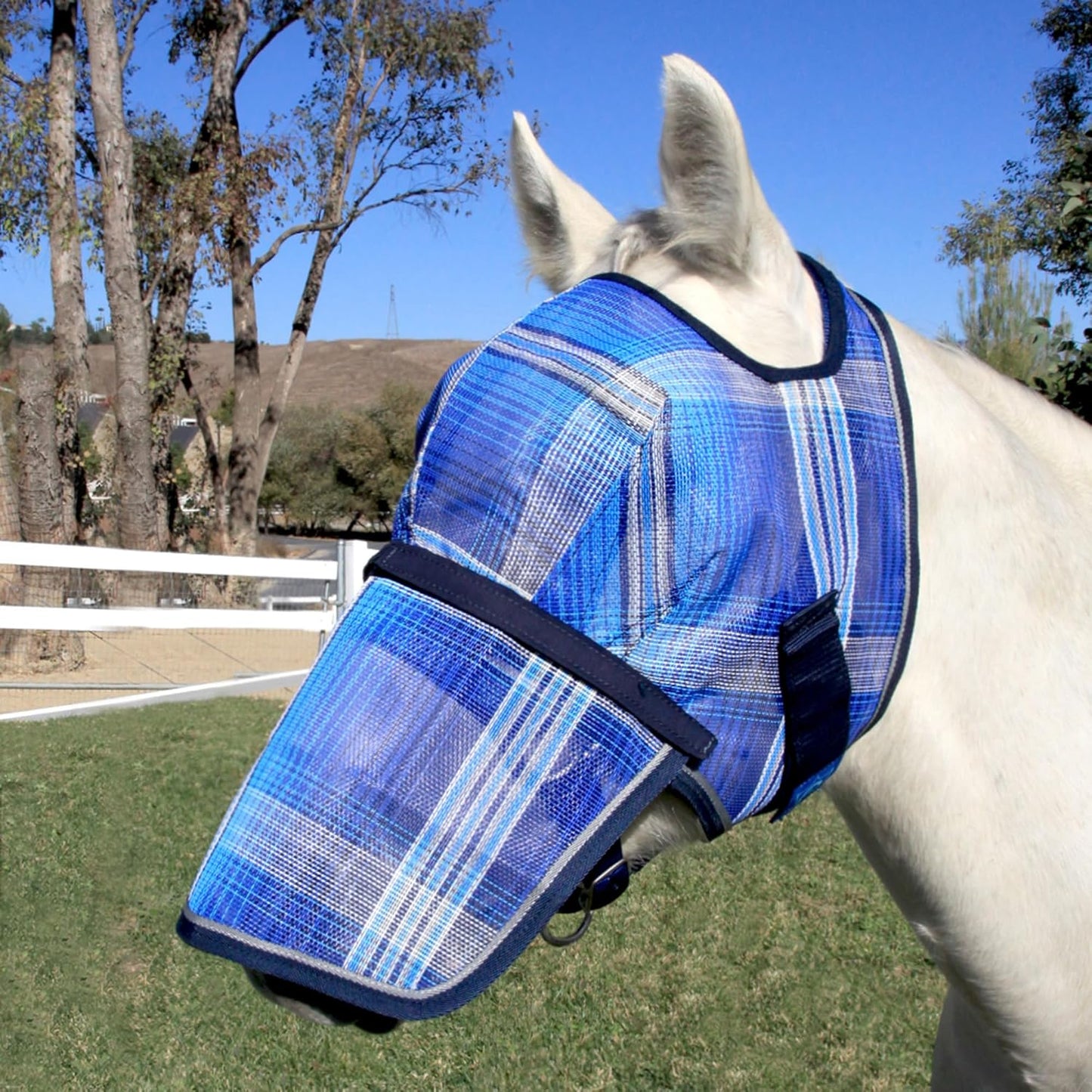 Kensington Signature Fly Mask with Removable Nose — Protects Horses Face and Nose from Biting Insects and UV Rays While Allowing Full Visibility — Ears and Forelock Able to Come Through The Mask